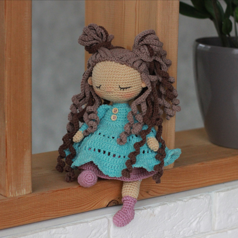 Amigurumi-doll-Mila-crochet-pdf-pattern.jpg