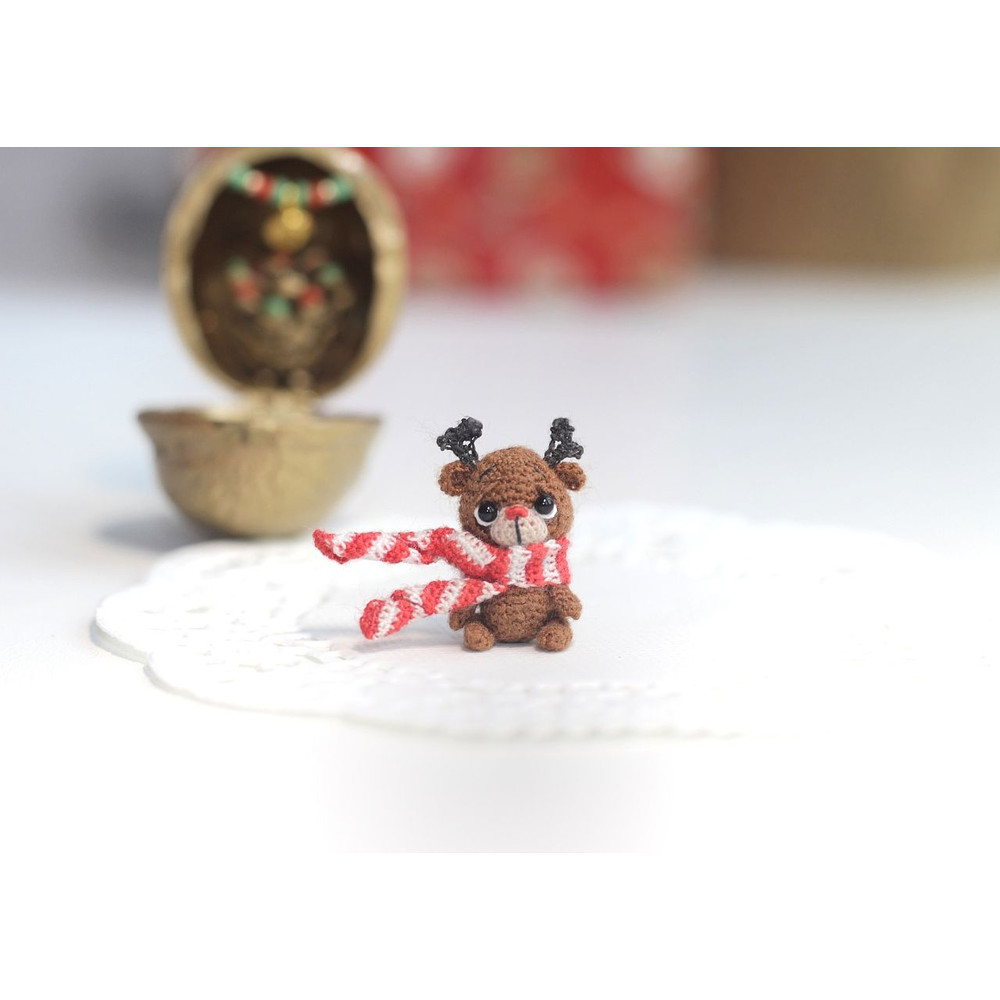 dollhouse-christmas-deer