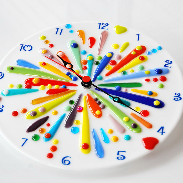 Funny clock for the children's room