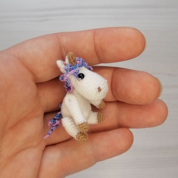 unicorn-for-doll.jpg