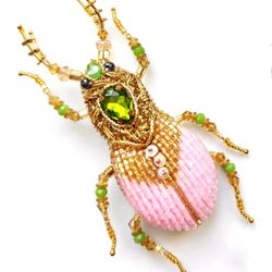 Beaded insect brooch, insect pin, bug brooch, pink bug brooch, bug pin, bee brooch, bug brooch, insects, madam toto