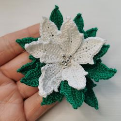 Crochet Christmas Poinsettia pattern, easy crochet Poinsettia flower tutorial for Christmas decoration