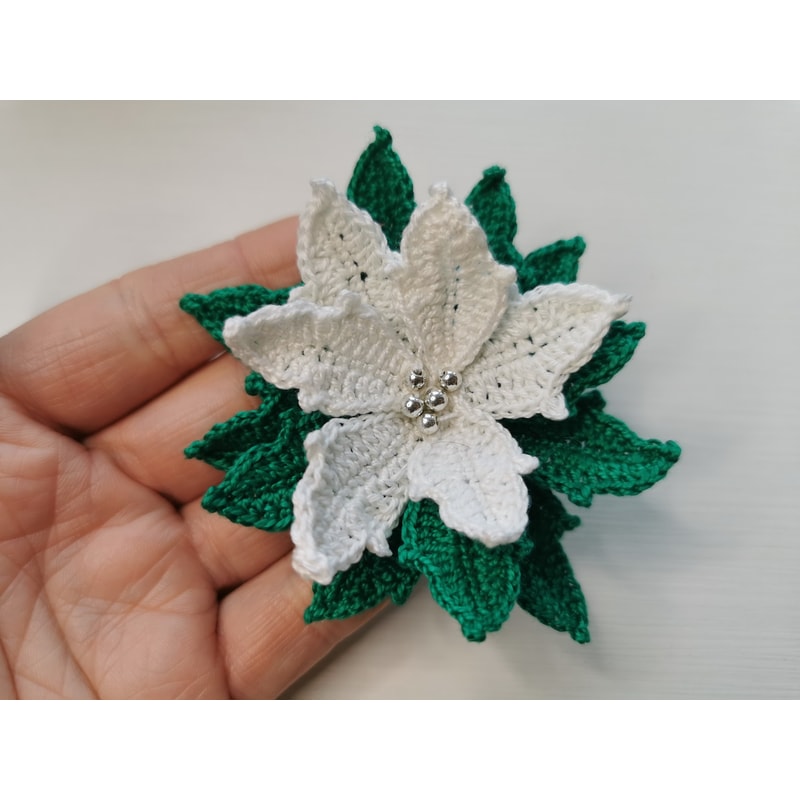 White_Poinsettia_crochet_pattern (36).jpg