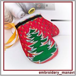 In the hoop embroidery design Christmas mitten gift bag 2