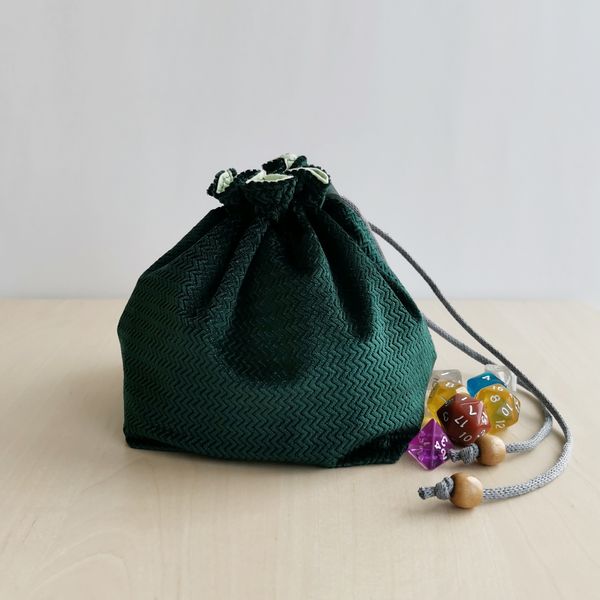 Green dice bag with pockets.jpeg