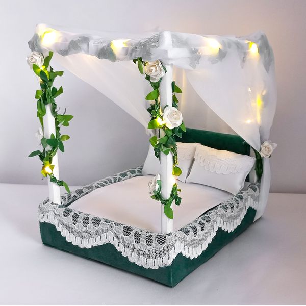 Doll_bed_with_canopy4