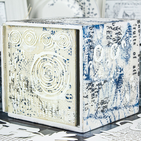 white_and_blue_wildflowers_beeswax_collage_tissue_box_cover_11.jpg