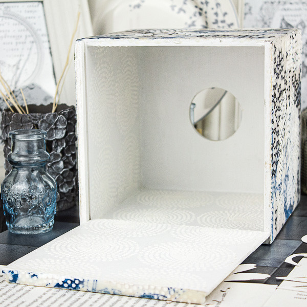 white_and_blue_wildflowers_beeswax_collage_tissue_box_cover_14.jpg