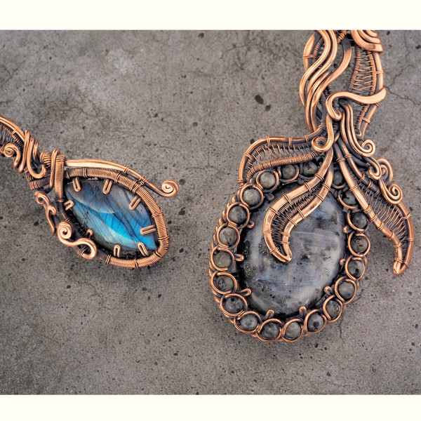 wirewrapart-labradorite-larvikite-wrapped-collar-choker-necklace-copper-wearable-art (1).jpeg