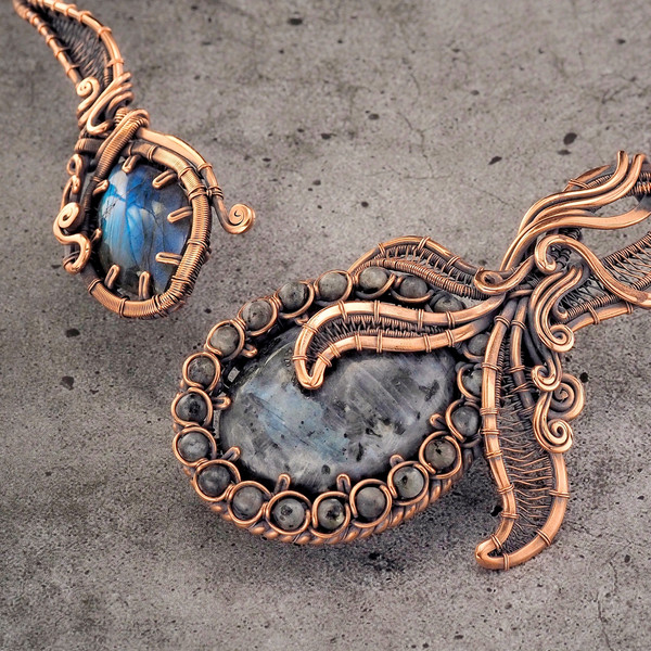 wirewrapart-labradorite-larvikite-wrapped-collar-choker-necklace-copper-wearable-art (3).jpeg