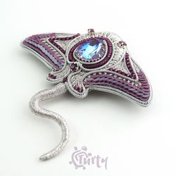 Handmade brooch stingray embroidery brooch manta ray beaded pin brooch with crystals