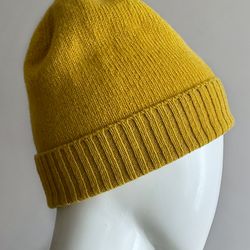 Womens yellow merino beanie hat