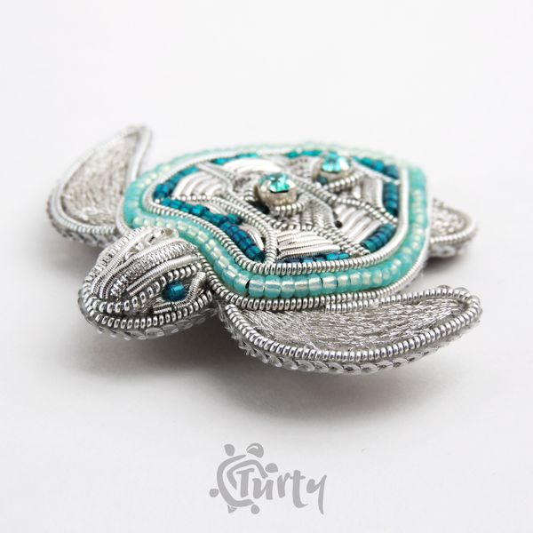 Brooch sea turtle beaded embroidery brooch jewellery pin turtle turquoise color 3.jpg