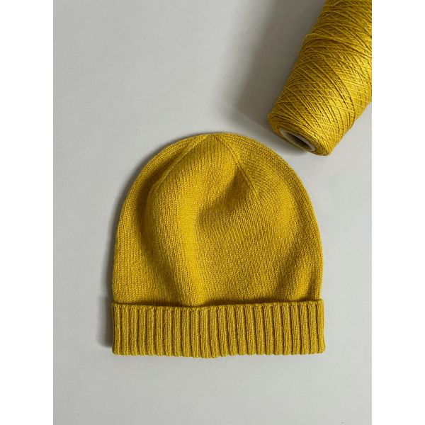 Women's yellow merino hat.jpg