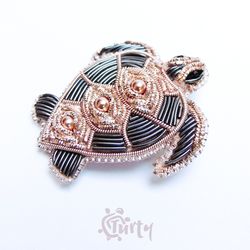 Handmade brooch sea turtle beaded embroidery brooch jewellery pin turtle rose gold