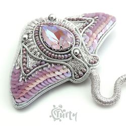 Handmade brooch stingray embroidery brooch manta ray lilac beaded pin brooch with crystals