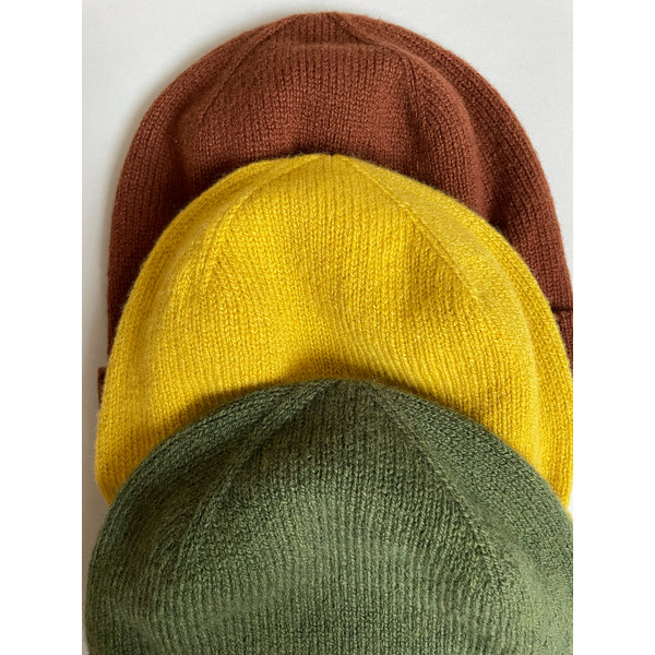 Women's merino hat 3.jpg