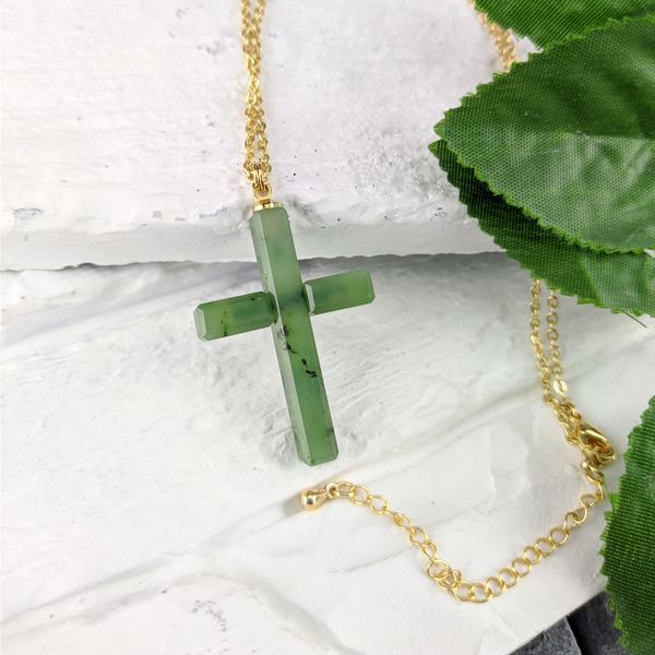 jade cross on 18k gold plated chain (3)