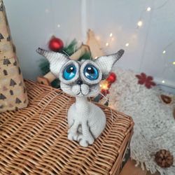 White cat sculpture realistic pet replica 6 inch. Handmade custom interior Sphynx cat toy for house decor. Blue eyes