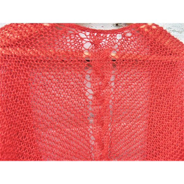 Knitted red wrap (25).JPG