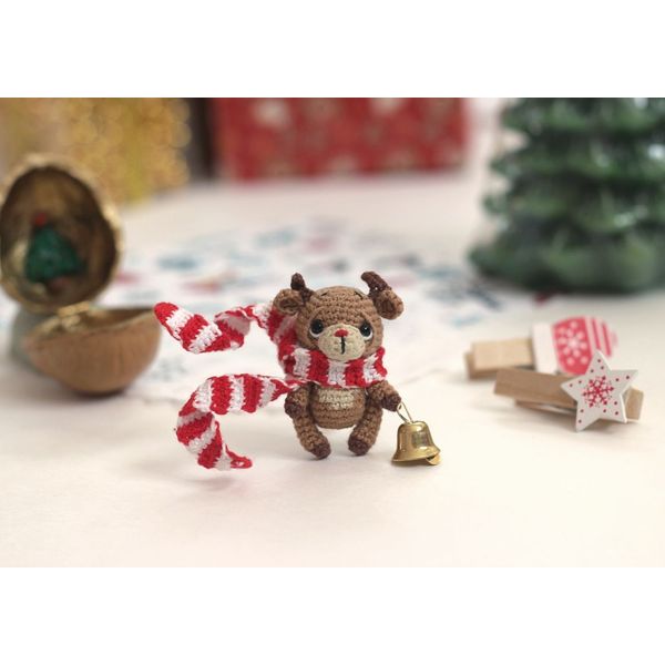 holiday-decor-deer-miniature-crochet-toy.jpg