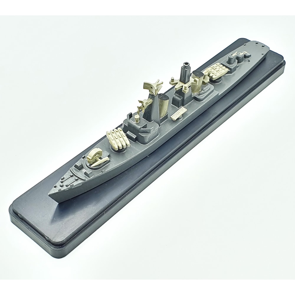 5 Vintage Diecast Ship Model Guards Missile Cruiser VARYAG USSR 1970s.jpg