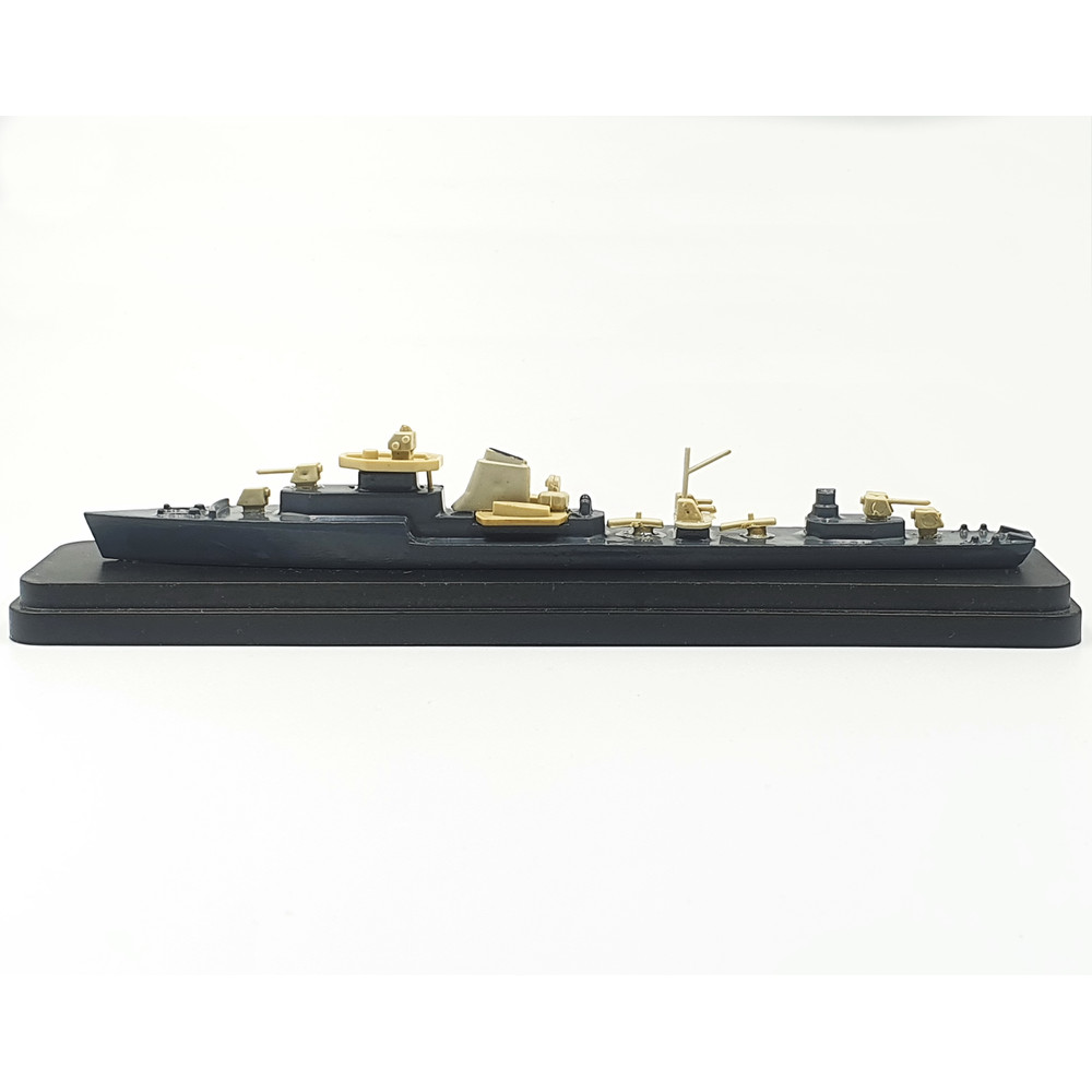 2 Vintage Ship model Guards Destroyer GREMYASCHIY USSR 1970s.jpg