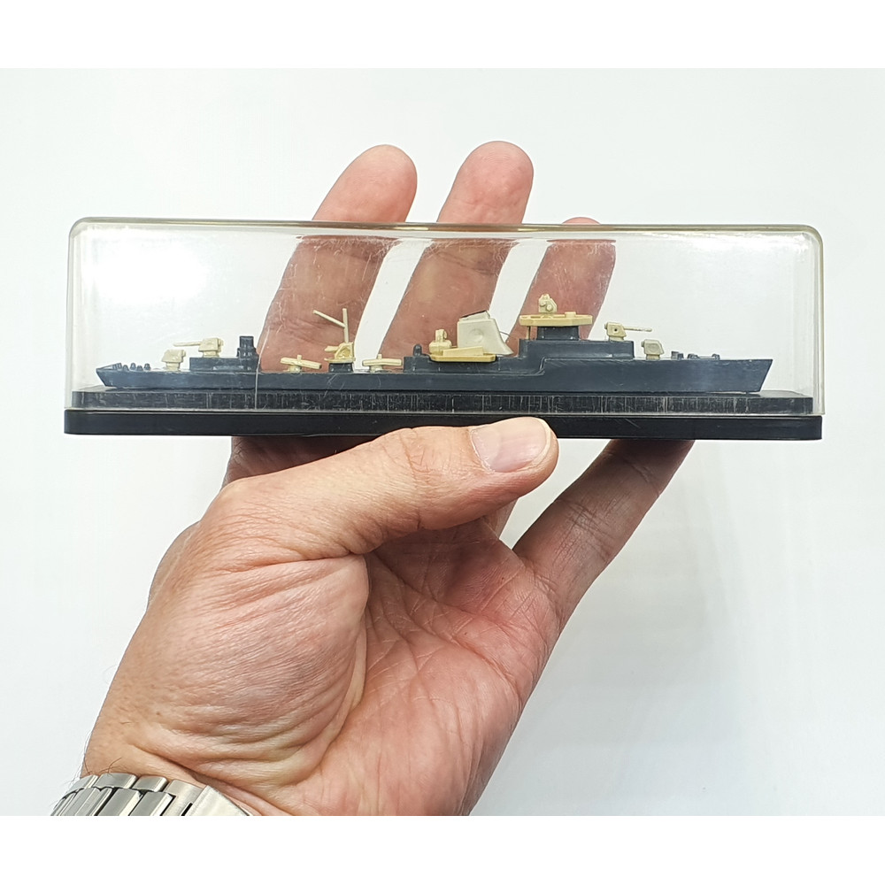11 Vintage Ship model Guards Destroyer GREMYASCHIY USSR 1970s.jpg