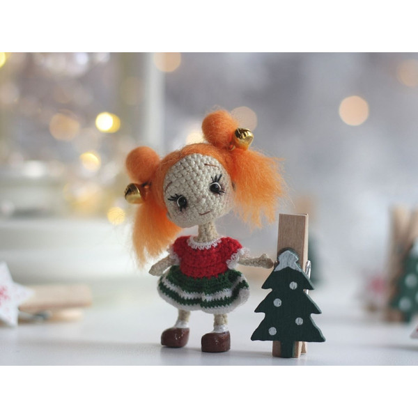christmas-elf-doll-holiday-shelf-sitter.jpg