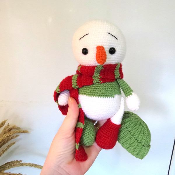 Stuffed snowman toy crochet animal (12).JPG