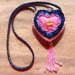 Pouch handmade, textile jewelry, pink heart.