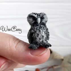 Micro owl figurine, miniature birds