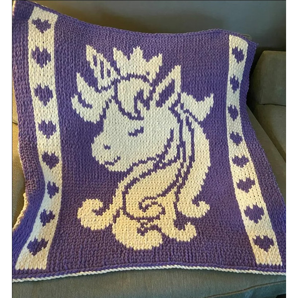 loop-yarn-finger-knitted-unicorn-hearts-blanket=2.jpg