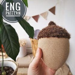 Amigurumi Acorn crochet pattern. Amigurumi garland crochet pattern.