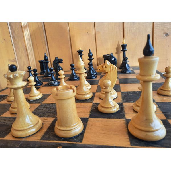 soviet classic chess set 1960s post mordovian