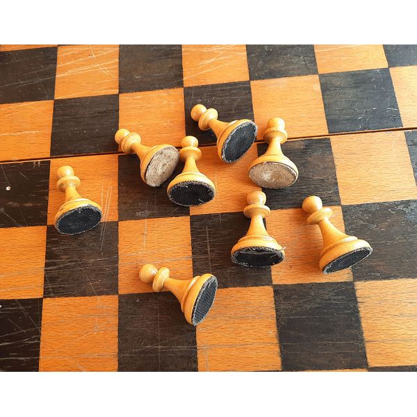 chess_set_1960s_mordva9++.jpg