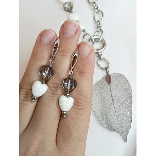 Heart-earrings-silver-and-white.jpg