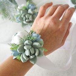 Wedding corsage , Succulent Corsage , Bracelet Wedding flowers , Succulent Bridesmaid corsage , succulent wristlet dusty
