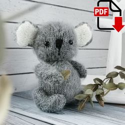 Baby koala knitting pattern. English, German and Russian PDF.