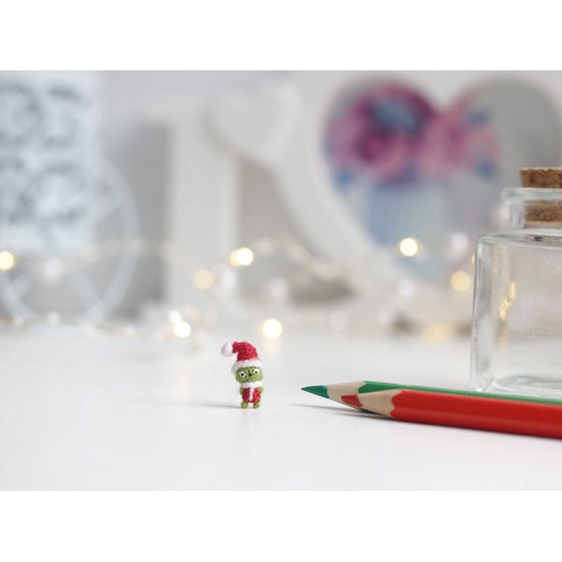 miniature-christmas-gift.jpeg