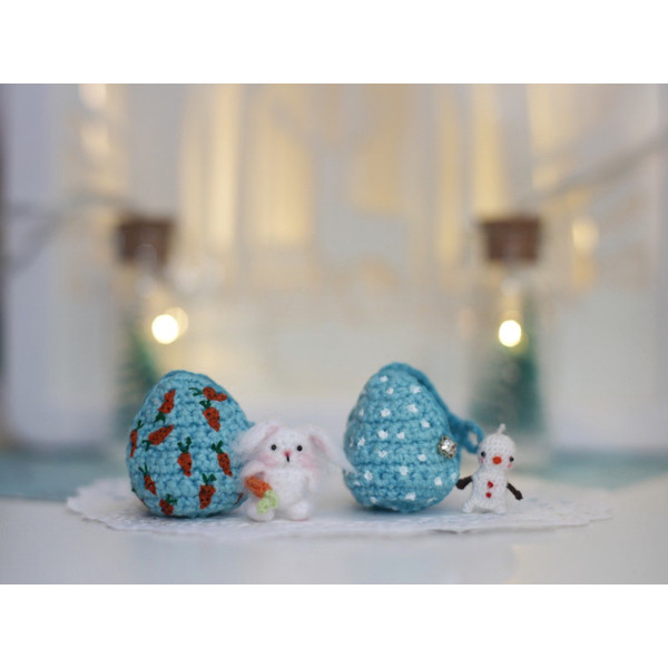 christmas-miniatures-snowman-and-bunny-in-tiny-crochet-egg.jpeg