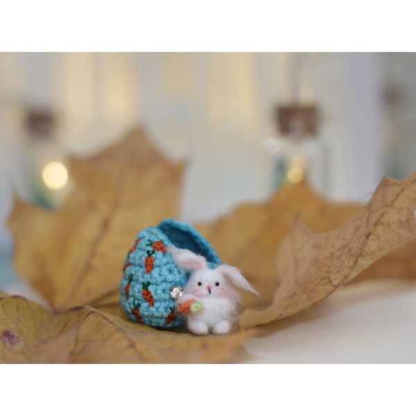 dollhouse-christmas-miniature-bunny-in-small-box-tiny-crochet-egg.jpeg