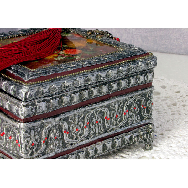Antique silver jewelry box, one of a kind, Silver jewelry box in the technique of imitation openwork metal casting (1).JPG