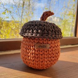 Acorn container, crochet acorn, crochet kids room decor, nursery storage, crochet acorn basket, crochet basket, acorn