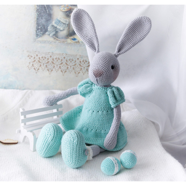 big-grey-bunny-doll-01 (3).jpg