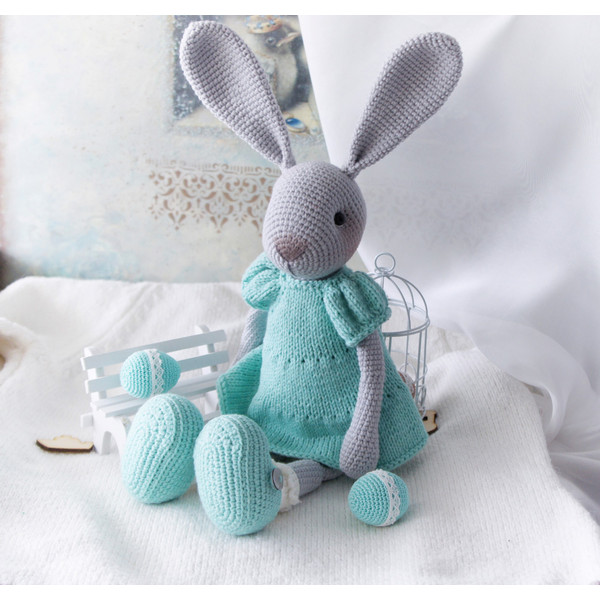 big-grey-bunny-doll-01 (4).jpg