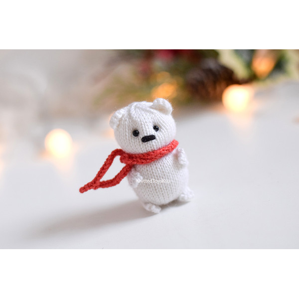 Polar-bear-Christmas-gift