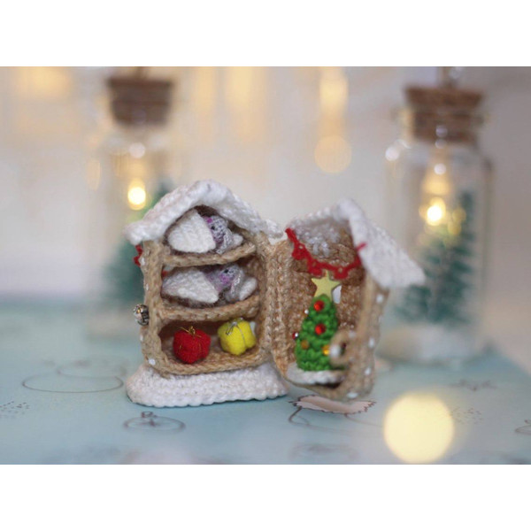 Christmas-miniature-bunny-house.jpg