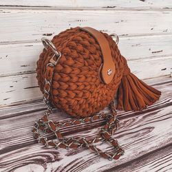Crochet pattern round bag with t-shirt yarn PDF and video tutorial