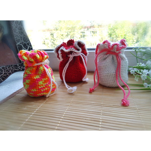 crochet-small-purse.jpeg